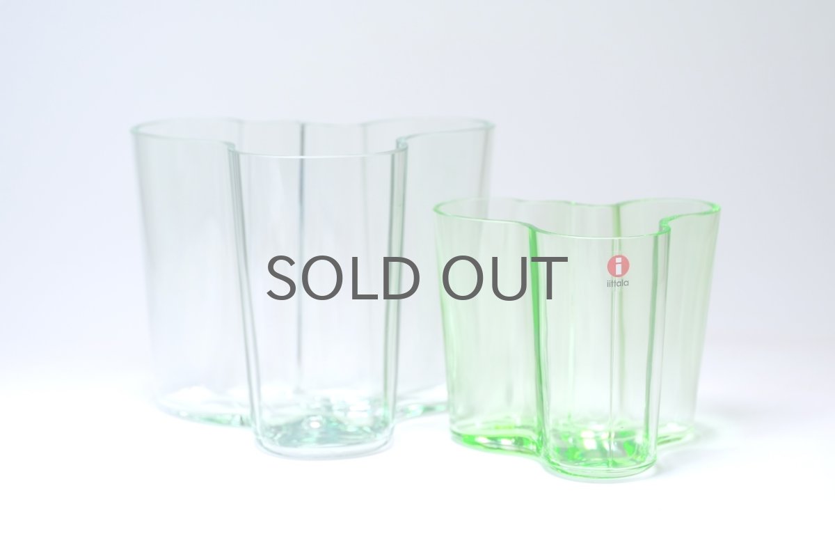 画像10: iittala/イッタラ/ALVAR AALTO/Savoy vas/アルヴァ・アアルトコレクション ベース/H12cm/アアルト誕生100周年/限定カラー初期クリア/1998年 (10)