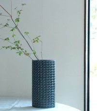 画像1: 北欧ビンテージ/ARABIA/アラビア/Kaarina Aho/カーリナ・アホ/Harlekiini/ベース/ブルーグレー/高さ24cm/B品 (1)