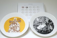 画像1: No.2-31,32　ARABIA/アラビア/ムーミン廃盤/2014年/ムーミンコレクターズプレート/God Jul & Daydreaming/2枚セット/箱付き/未使用 (1)