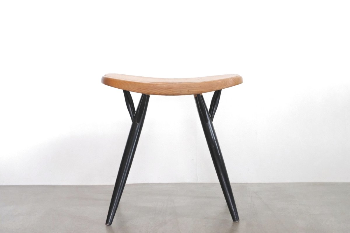 画像2: 北欧ビンテージ家具/フィンランド製/ Ilmari Tapiovaara/イルマリ・タピオヴァーラ/pirkka stool/ピルッカスツール/ハニー&ブラック/送料無料 (2)