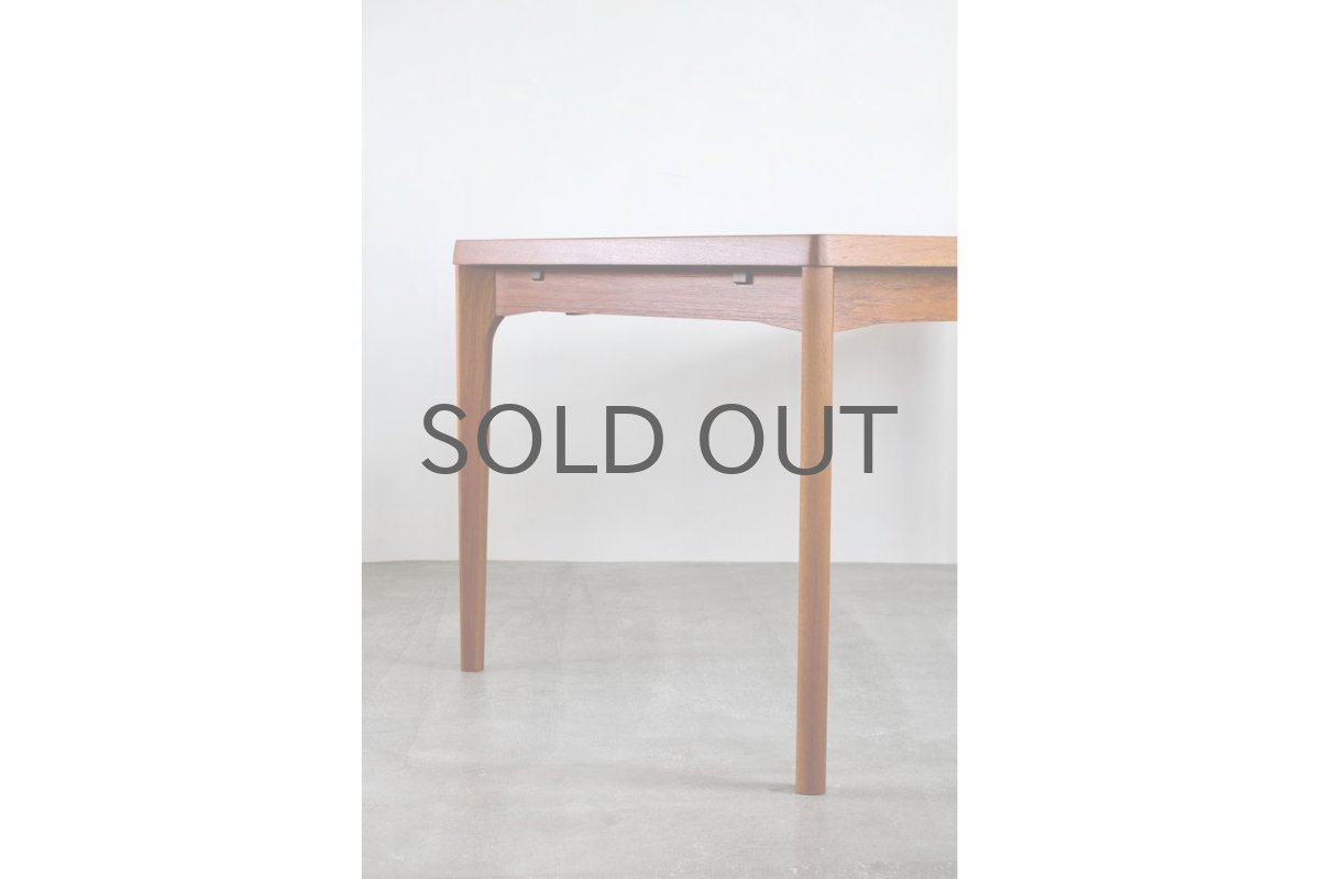 画像11: 北欧ビンテージ家具/デンマーク製 /Henning Kjærnulf/ダイニングテーブル/チーク/W140cm (11)