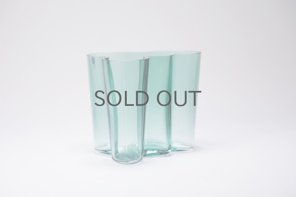 画像4: 北欧ビンテージ/iittala/イッタラ/Alvar Aalto/Aalto vase/アアルトベース/Savoy vase/H9.5cm/ライトグリーン？ (4)