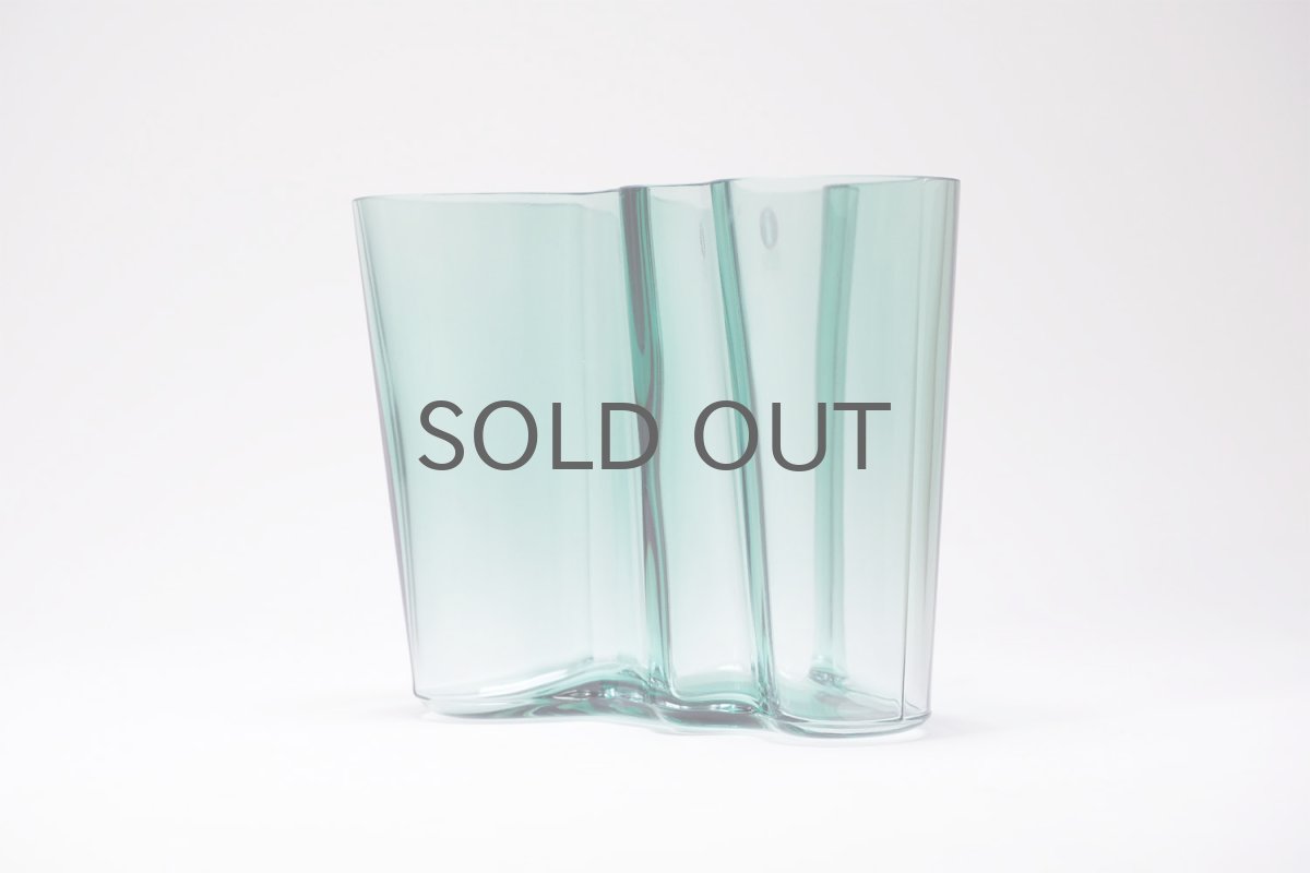 画像2: 北欧ビンテージ/iittala/イッタラ/Alvar Aalto/Aalto vase/アアルトベース/Savoy vase/H9.5cm/ライトグリーン？ (2)