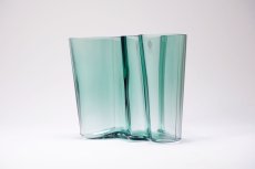 画像2: 北欧ビンテージ/iittala/イッタラ/Alvar Aalto/Aalto vase/アアルトベース/Savoy vase/H9.5cm/ライトグリーン？ (2)
