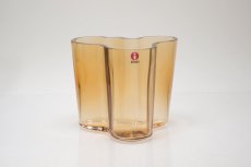 画像1: 北欧ビンテージ/iittala/イッタラ/Alvar Aalto/Aalto vase/アアルトベース/Savoy vase/H9.5cm/リオブラウン (1)