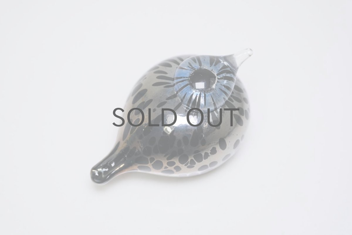 画像4: 北欧アートガラス/Oiva Toikka/オイバトイッカ/Small GoldCrest/2004/スモールゴールドクレスト/ブラック&シルバーラスター斑点/Mサイズ/No.2 (4)