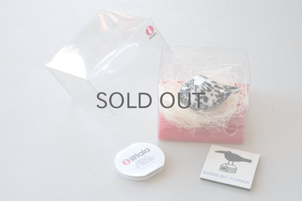 画像1: 北欧アートガラス/iittala/イッタラバード/Oiva Toikka/オイバトイッカ/Small GoldCrest/スモールゴールドクレスト/巣付き/ホワイト&ブラック斑点 (1)