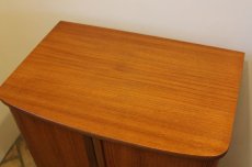 画像4: 北欧ビンテージ家具/デンマーク　キャビネット　ジャバラ　No.4 (4)