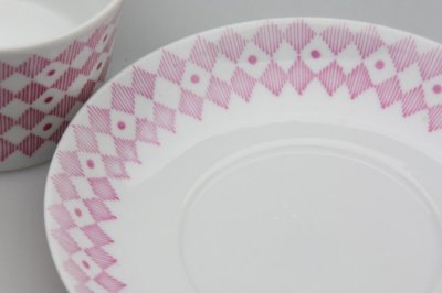 画像1: Upsala Ekeby 　ウプサラ　エクビィ　Karlskrona窯 コーヒーカップ＆ソーサー ダイヤ柄